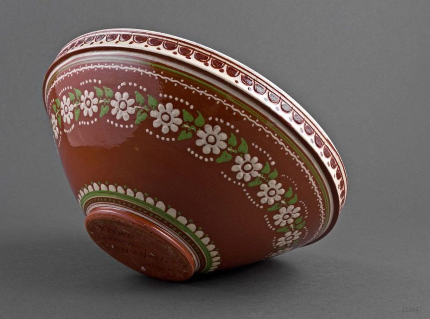 Decorative ceramic bowl photo 3