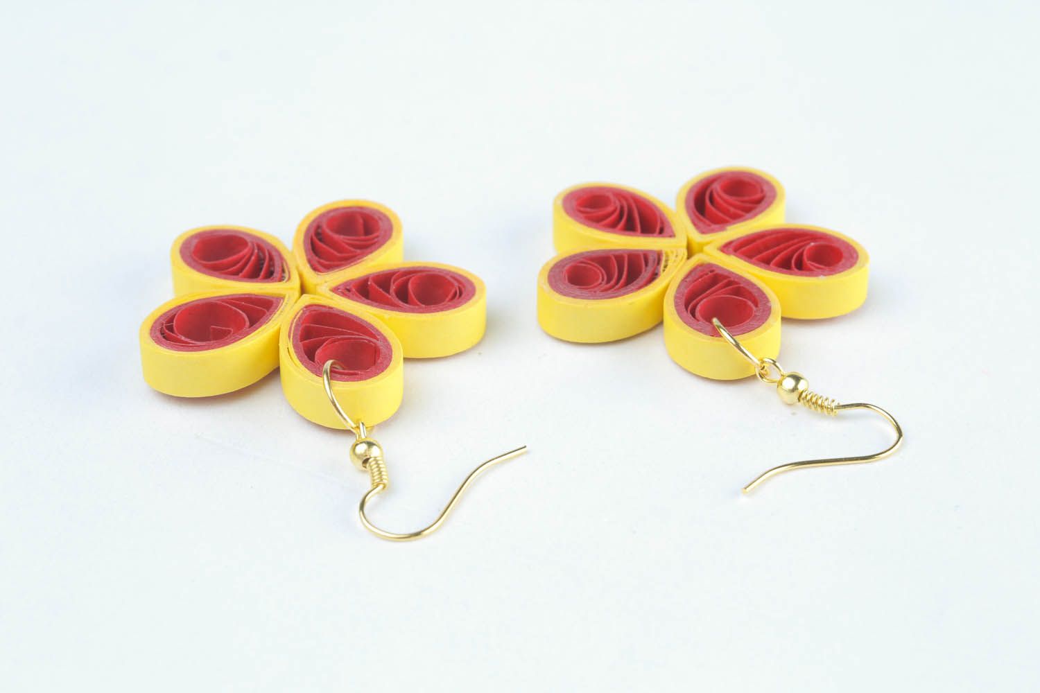 Earrings made of quilling paper photo 2