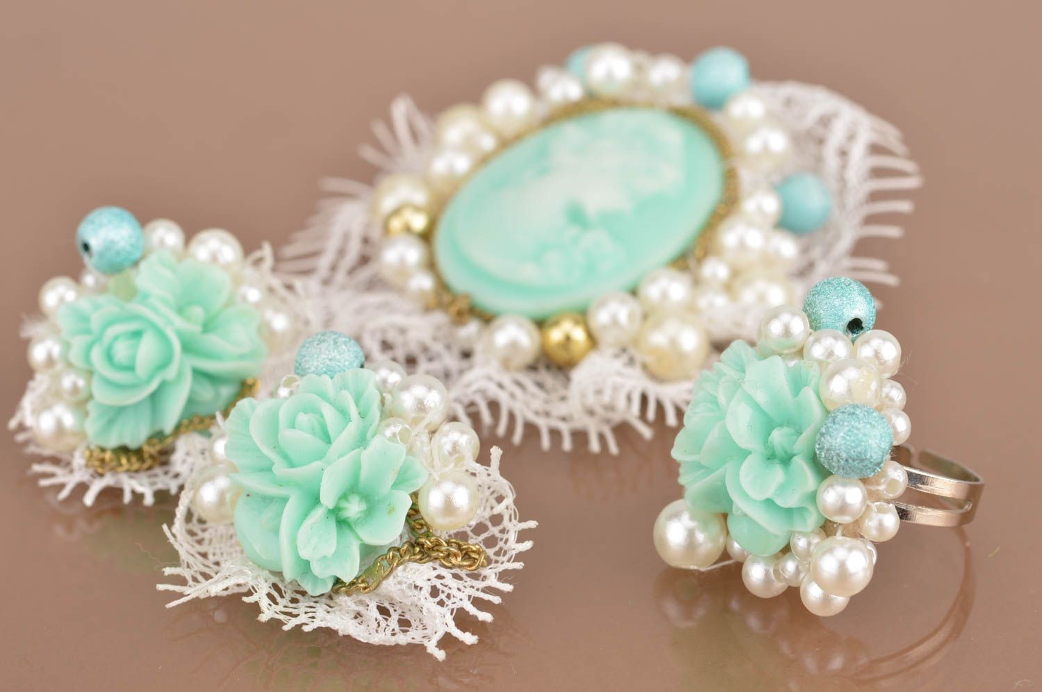 Handmade set of jewelry ring brooch and earrings made of lace and beads photo 4