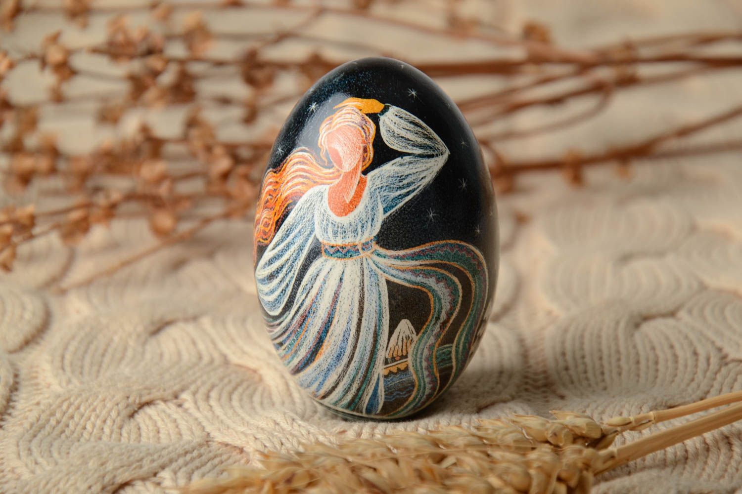 Painted carved Easter egg photo 1