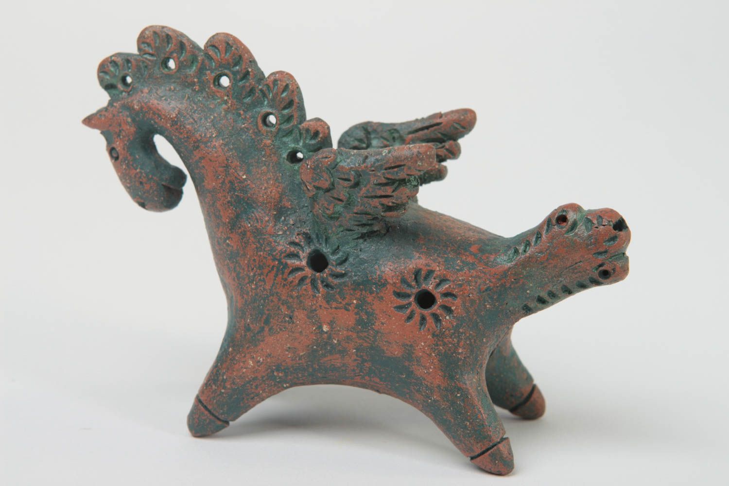 Окарина ручной работы свистулька из глины музыкальная эко-игрушка в виде коня фото 3