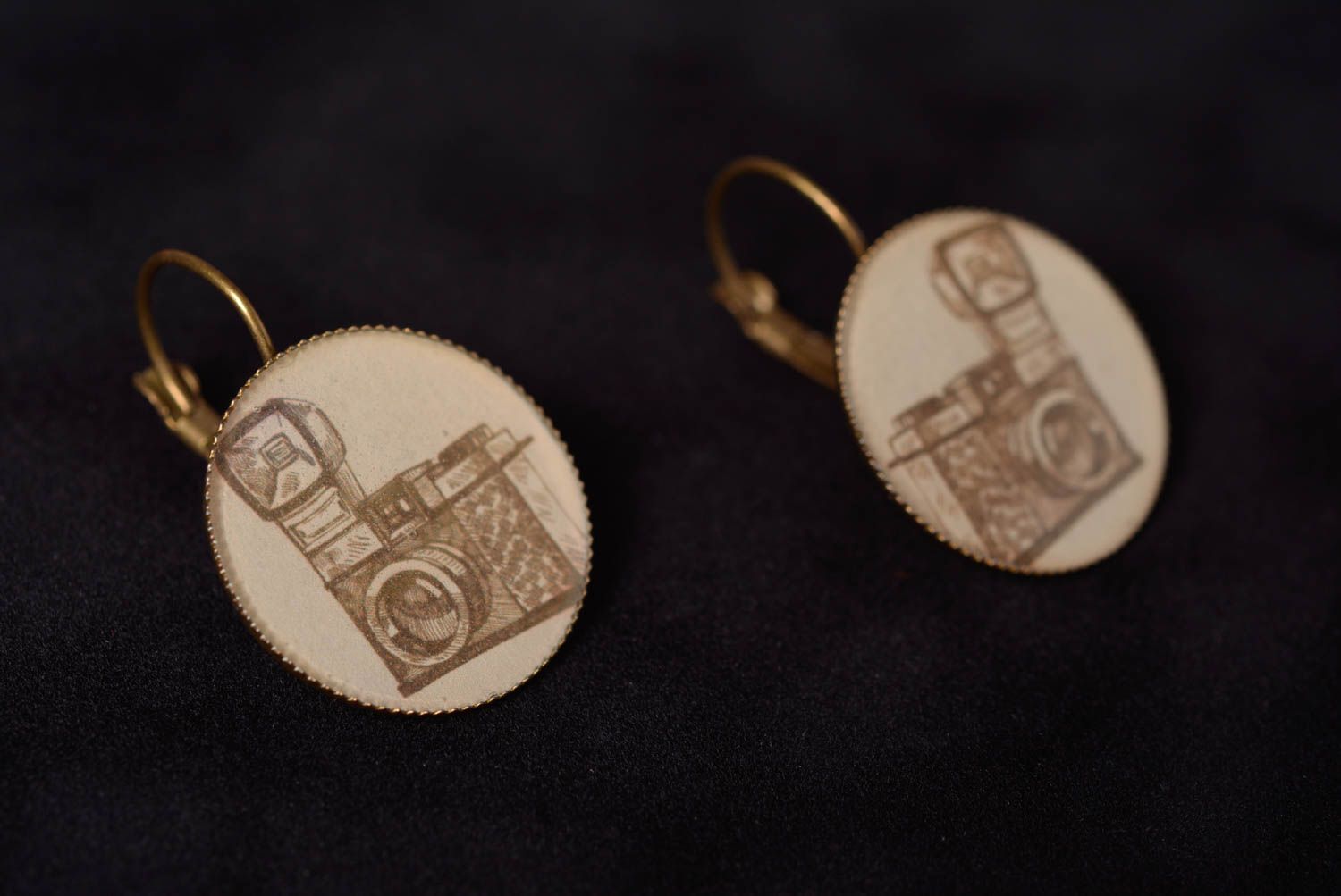 Handmade designer vintage decoupage earrings with epoxy coating photo 5
