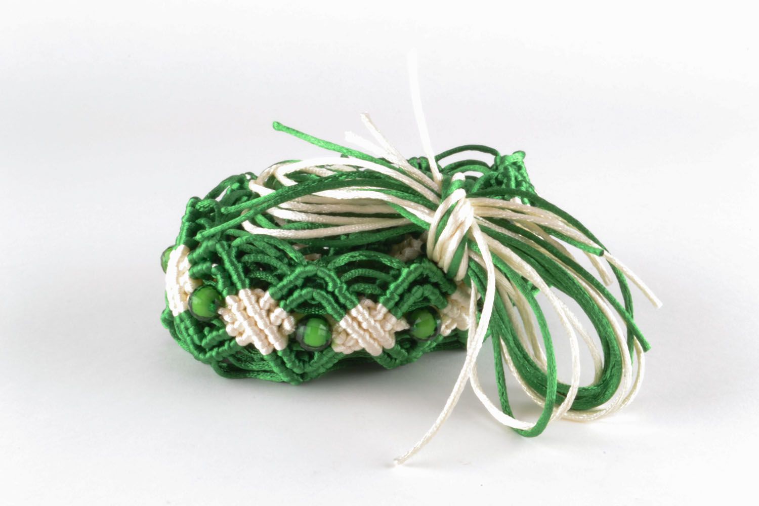 Cintura da donna intrecciata fatta a mano cinghia di fili bella in colore verde foto 2