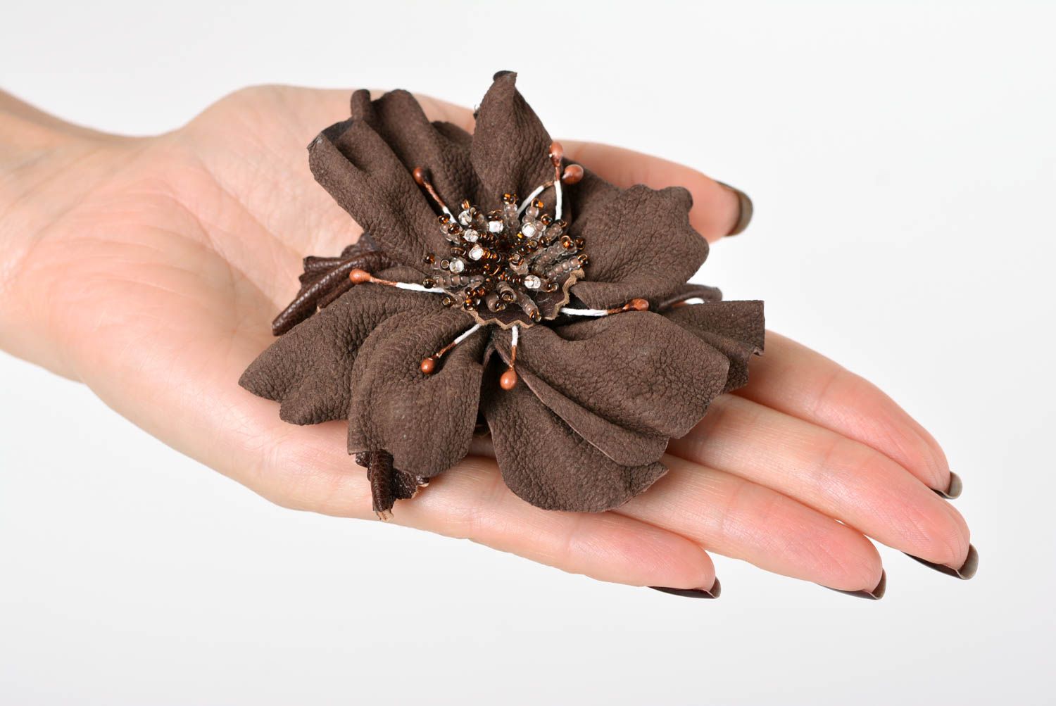 Broche fleur faite main Barrette cheveux Accessoire femme couleur chocolat cuir photo 2