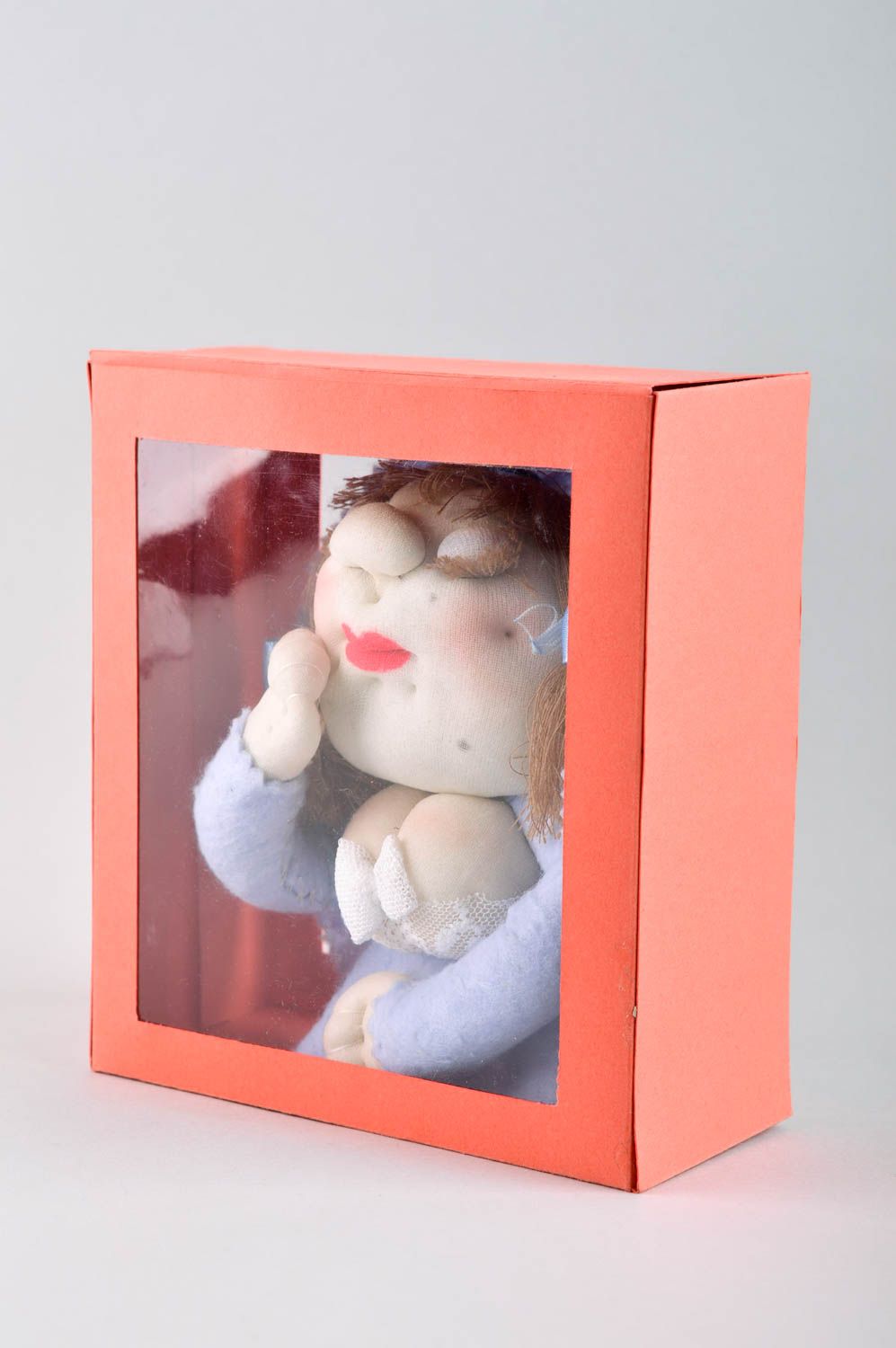 Muñeca decorativa hecha a mano de textil souvenir original juguete de colección foto 2