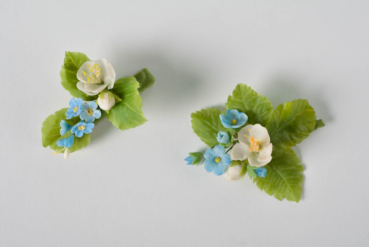 Set of handmade designer polymer clay flower brooches 2 pieces with pin and clip photo 1