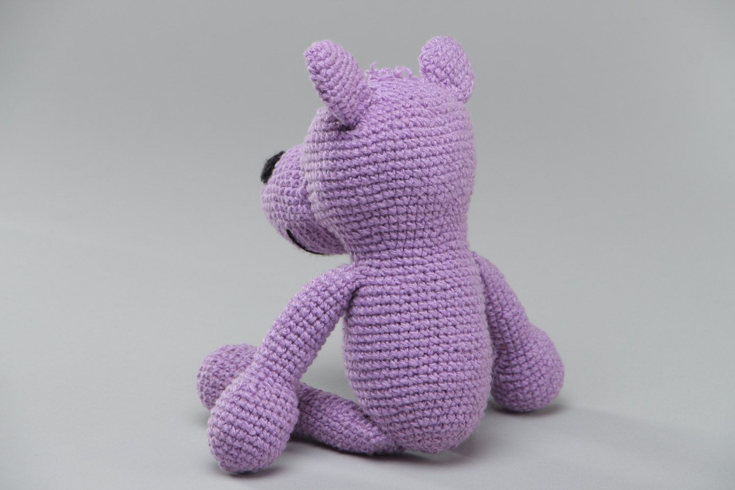 Petite peluche tricotée au crochet en forme d'hippopotame lilas faite main photo 4