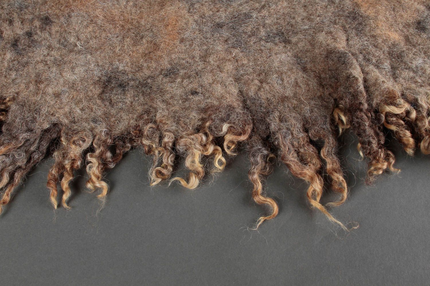 Petit Tapis en laine feutrée fait main marron moelleux original Déco maison photo 3