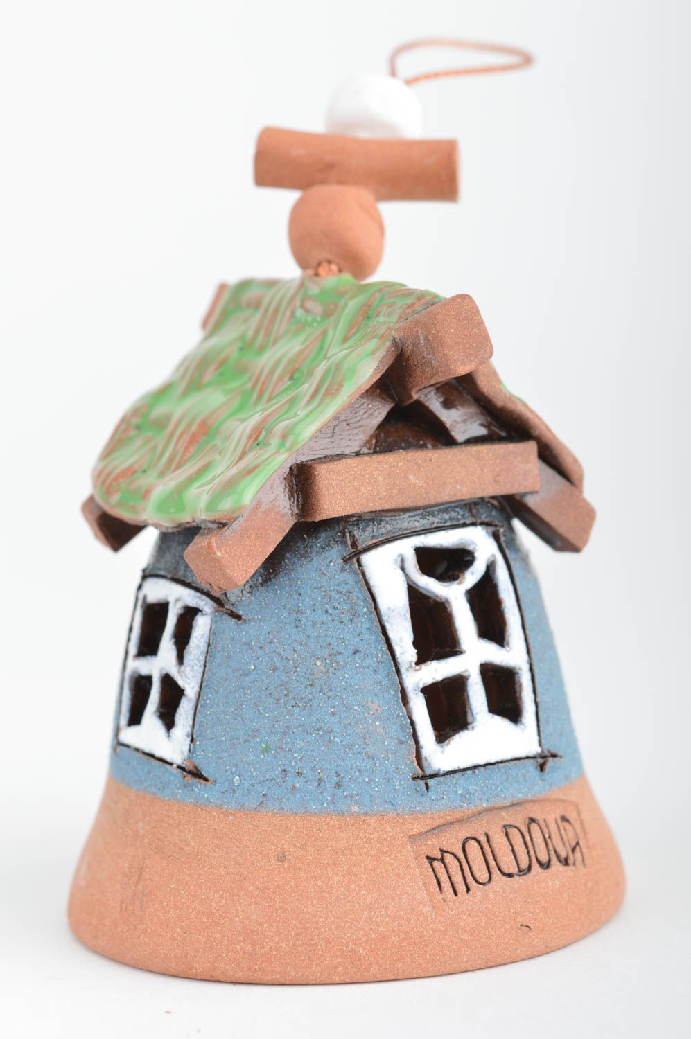 Авторский керамический колокольчик в виде домика небольшой цветной ручная работа фото 2