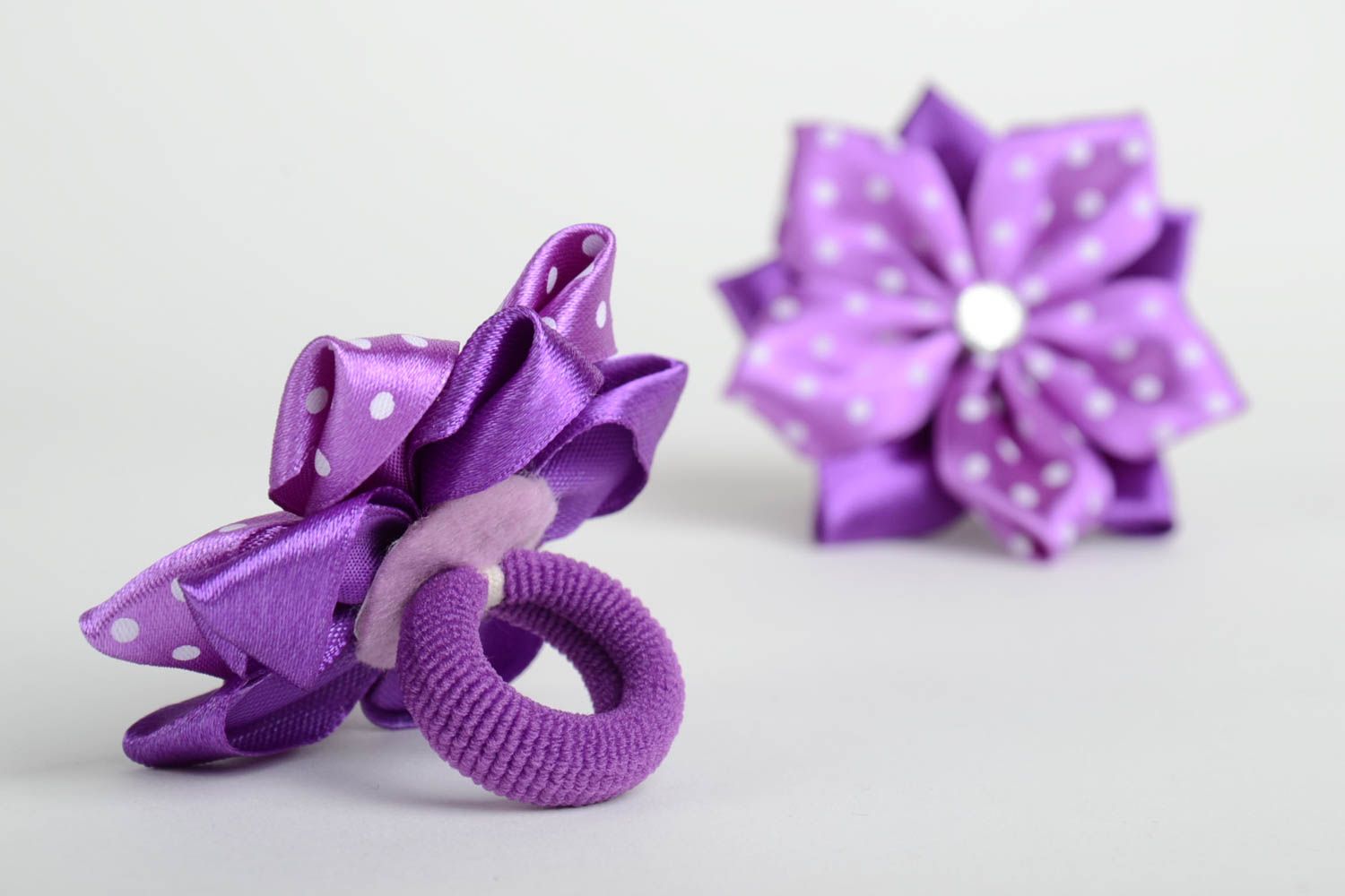 Handmade hair clips with violet satin ribbon kanzashi flowers set of 2 items photo 3