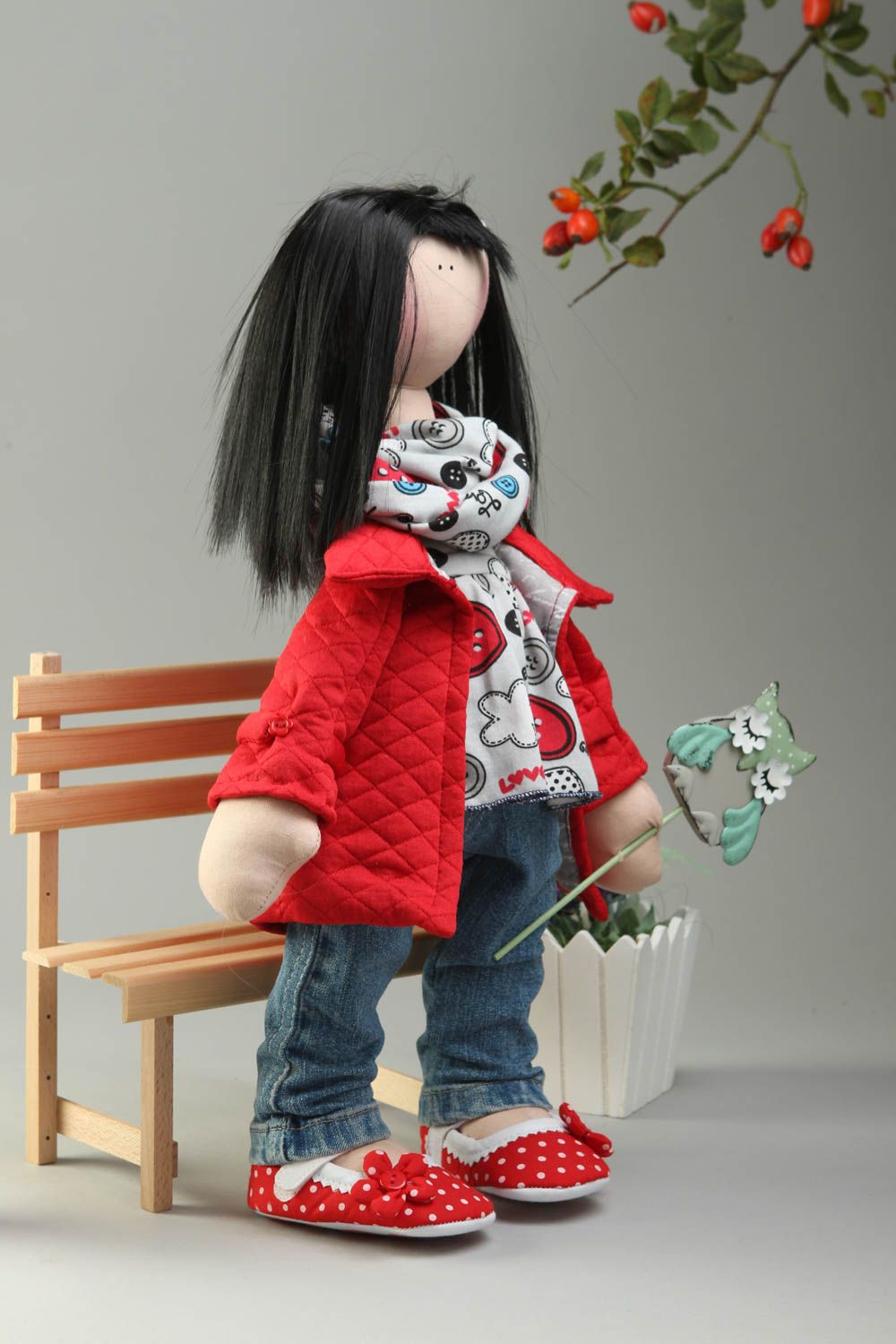 Кукла из ткани кукла ручной работы декоративная кукла в одежке и обуви  фото 1