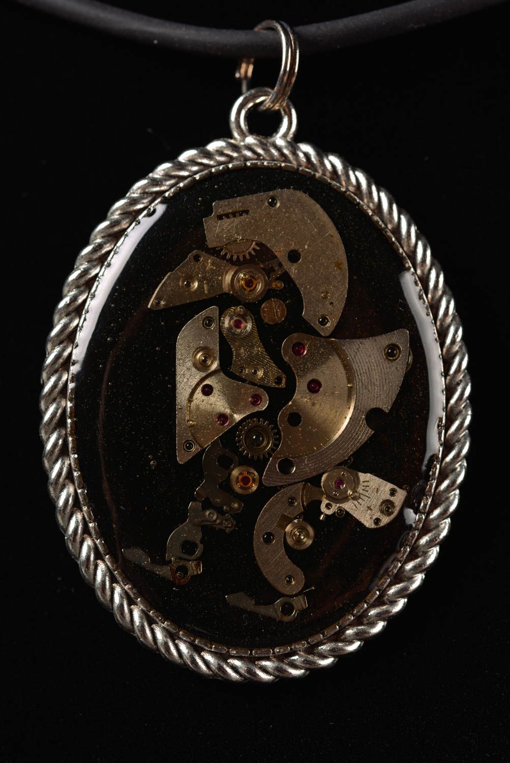 Pendentif ovale Bijoux fait main en métal style steampunk Accessoire femme photo 3