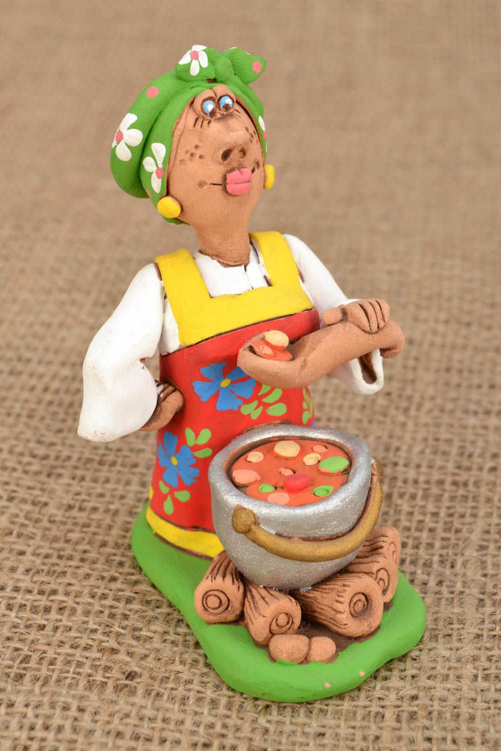 Ceramic figurine Woman who cooks Cabbage Soup photo 1