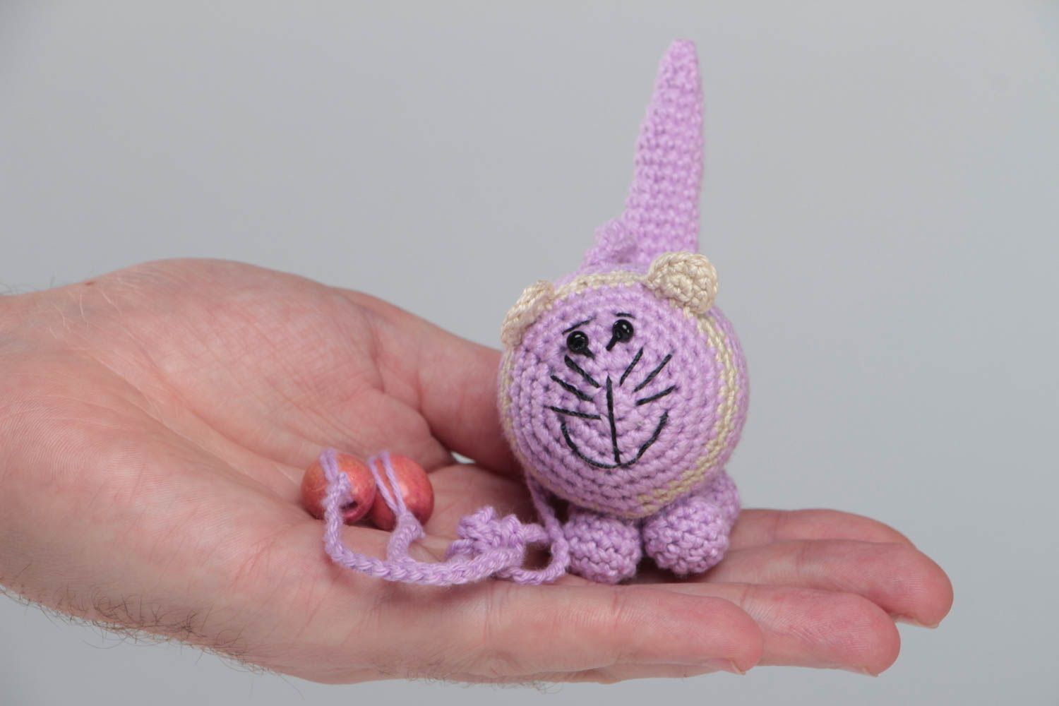 Crocheted cotton small handmade rattle toy cat handmade present for children  photo 5