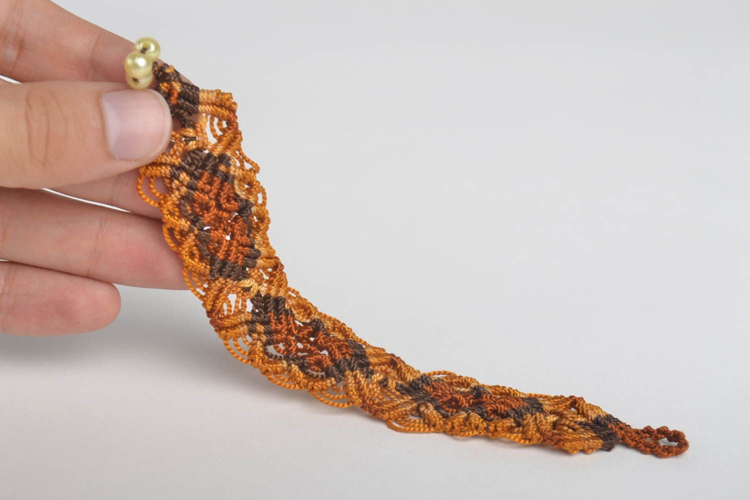 Модный браслет ручной работы красивый браслет из ниток плетеный браслет макраме фото 5