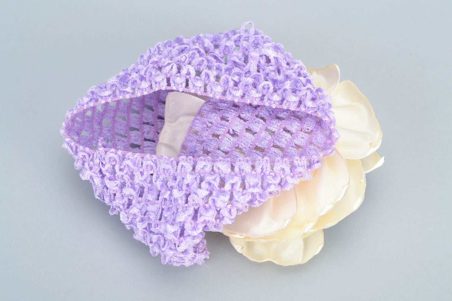 Handmade decorative headband with volume white and violet flower for baby girl photo 5
