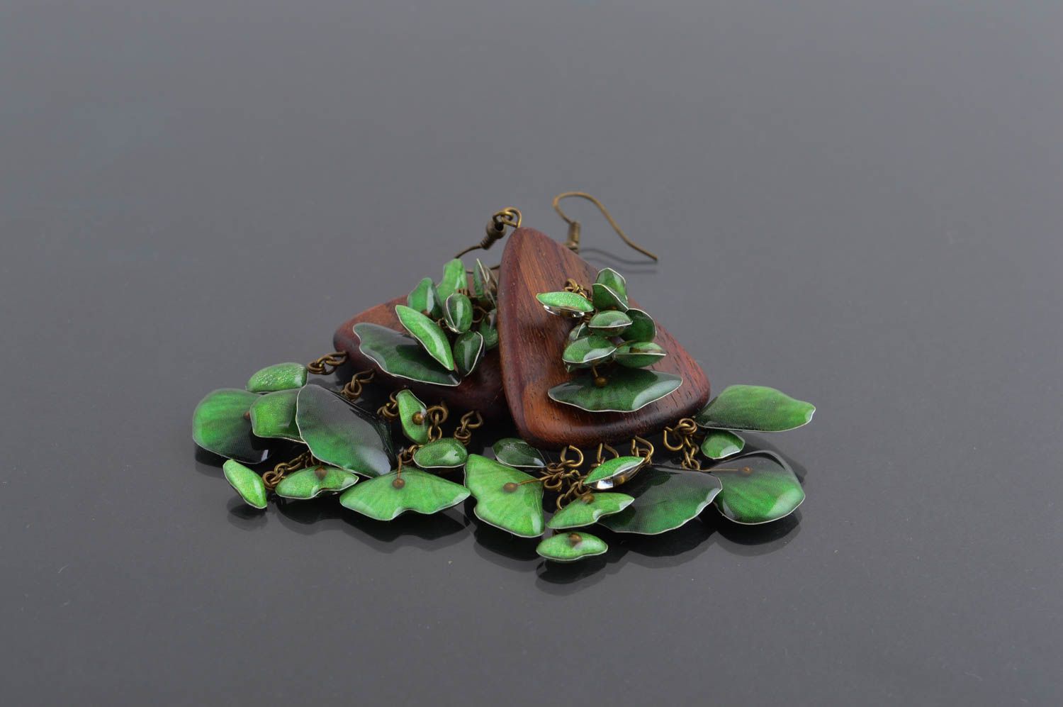 Handmade elegant metal earrings designer stylish earrings green accessory photo 1