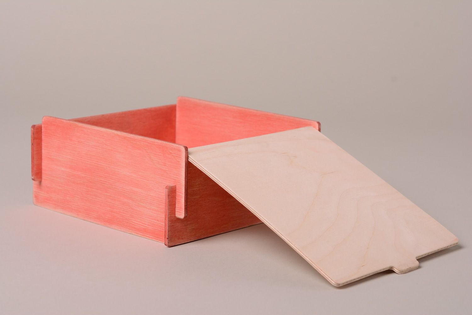 Деревянная шкатулка розовая квадратная фото 2