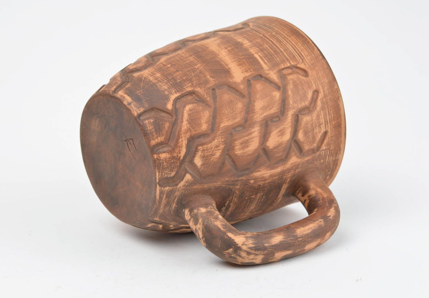 Глиняная чашка оригинальная кружка ручной работы с плетеным красивым узором фото 4