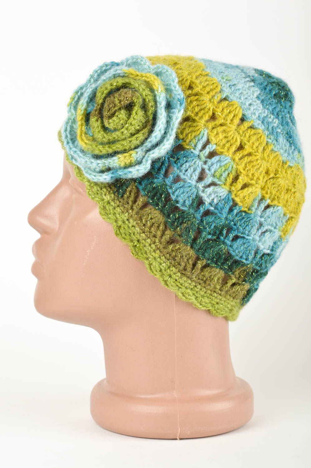 Bonnet tricoté au crochet Bonnet fait main bleu-vert avec fleur Vêtement femme photo 3