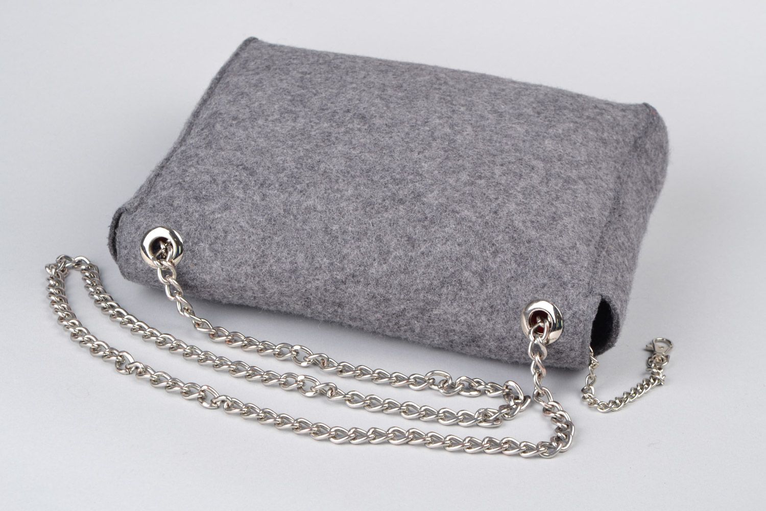 Handmade laconic handbag of gray color felted of wool with metal chain handle photo 3