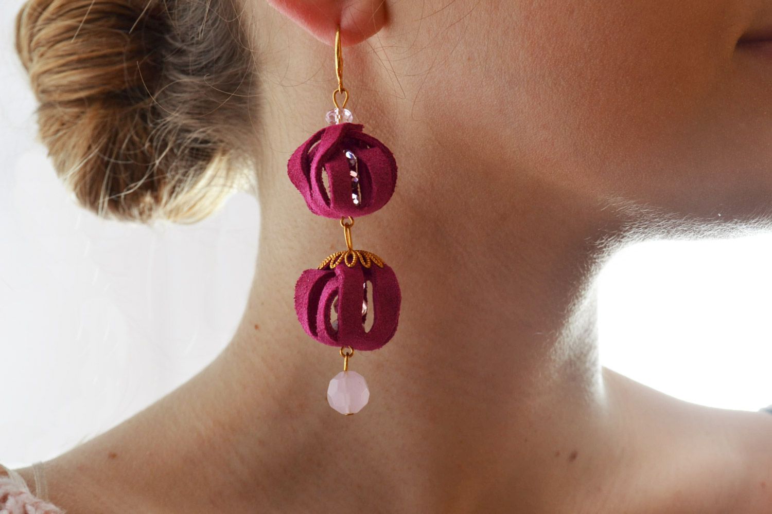 Stylish handmade earrings made of genuine suede with pink beads charms photo 1