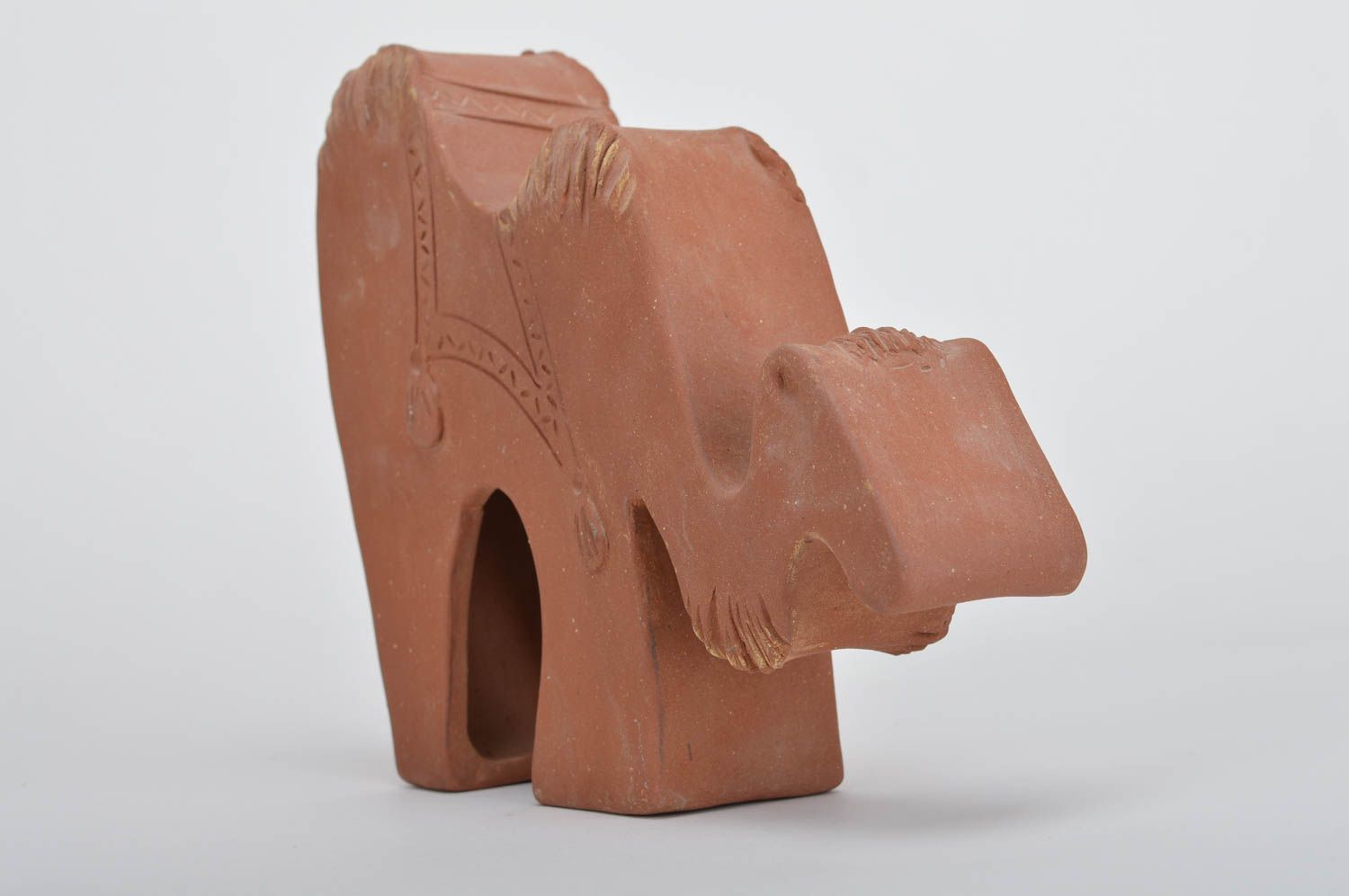 Статуэтка из глины в виде верблюда коричневая небольшая милая ручной работы фото 2