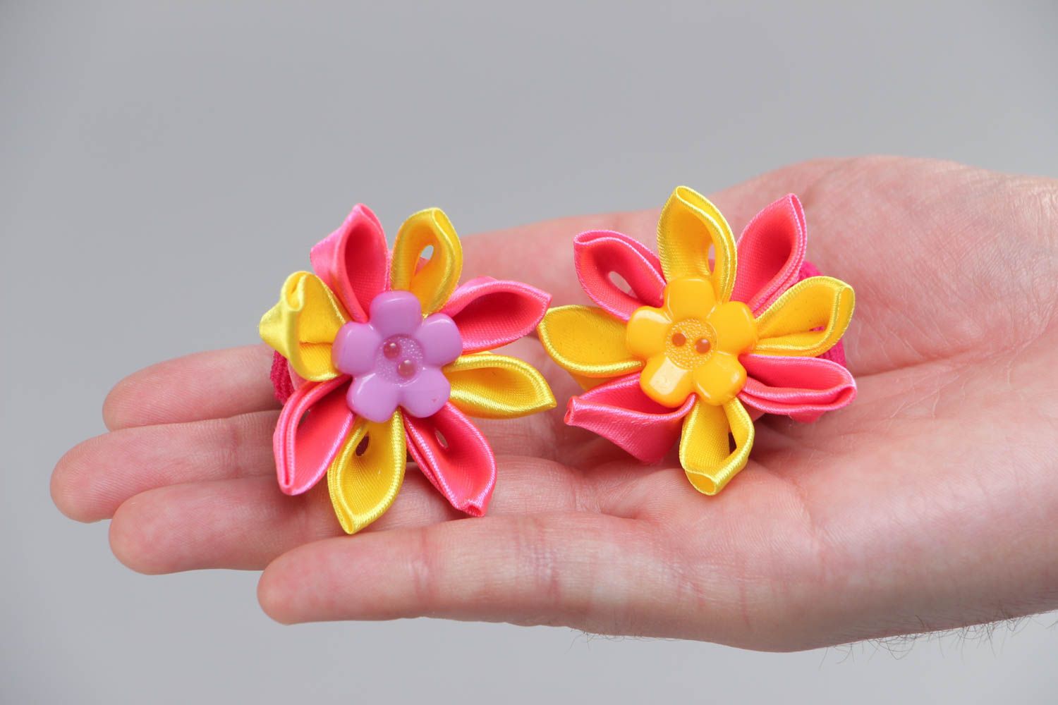 Set of handmade bright flower kanzashi hair ties 2 pieces yellow and pink photo 5