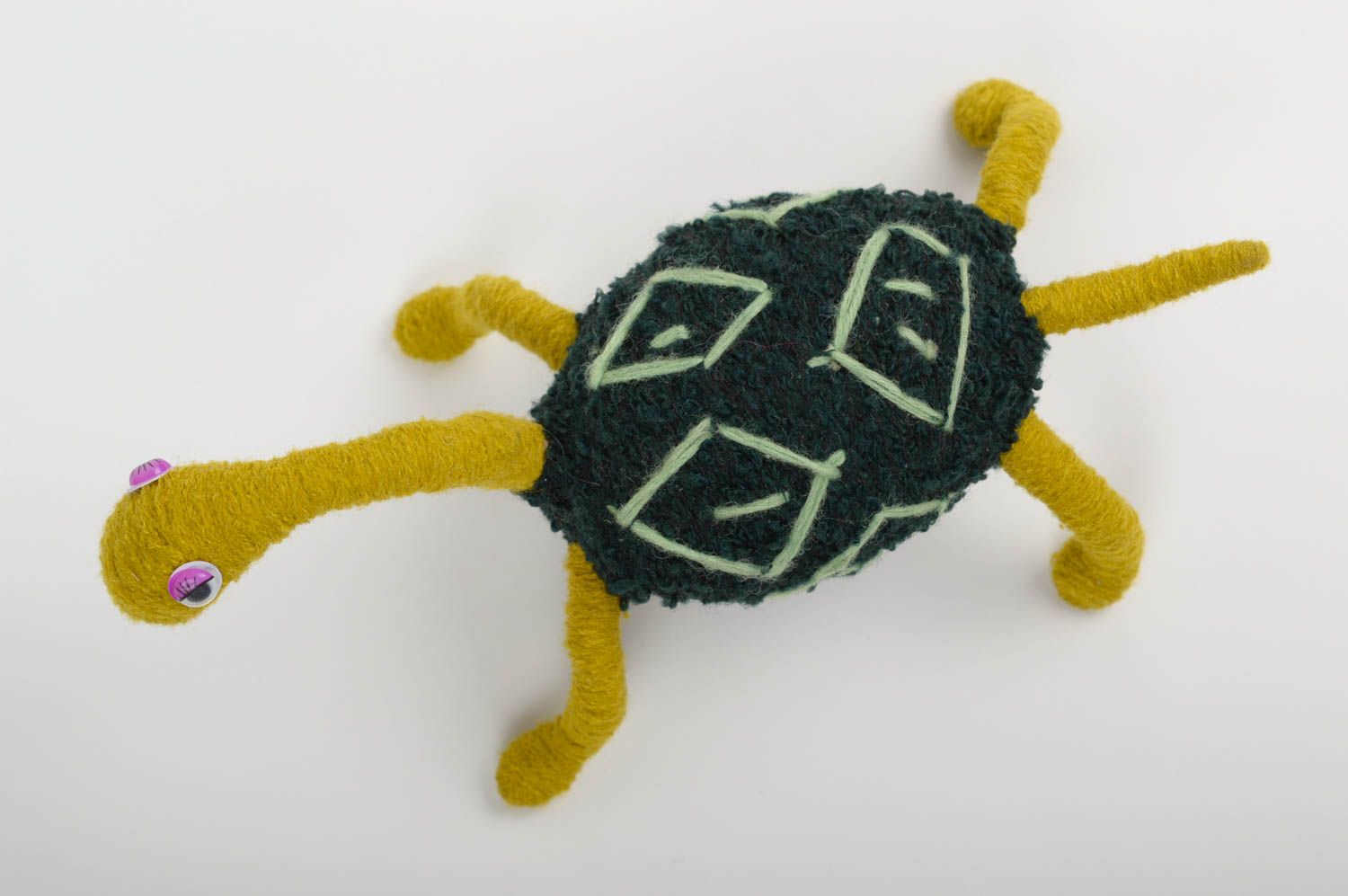 Jouet tortue Peluche faite main de créateur Cadeau original et intéressant photo 4