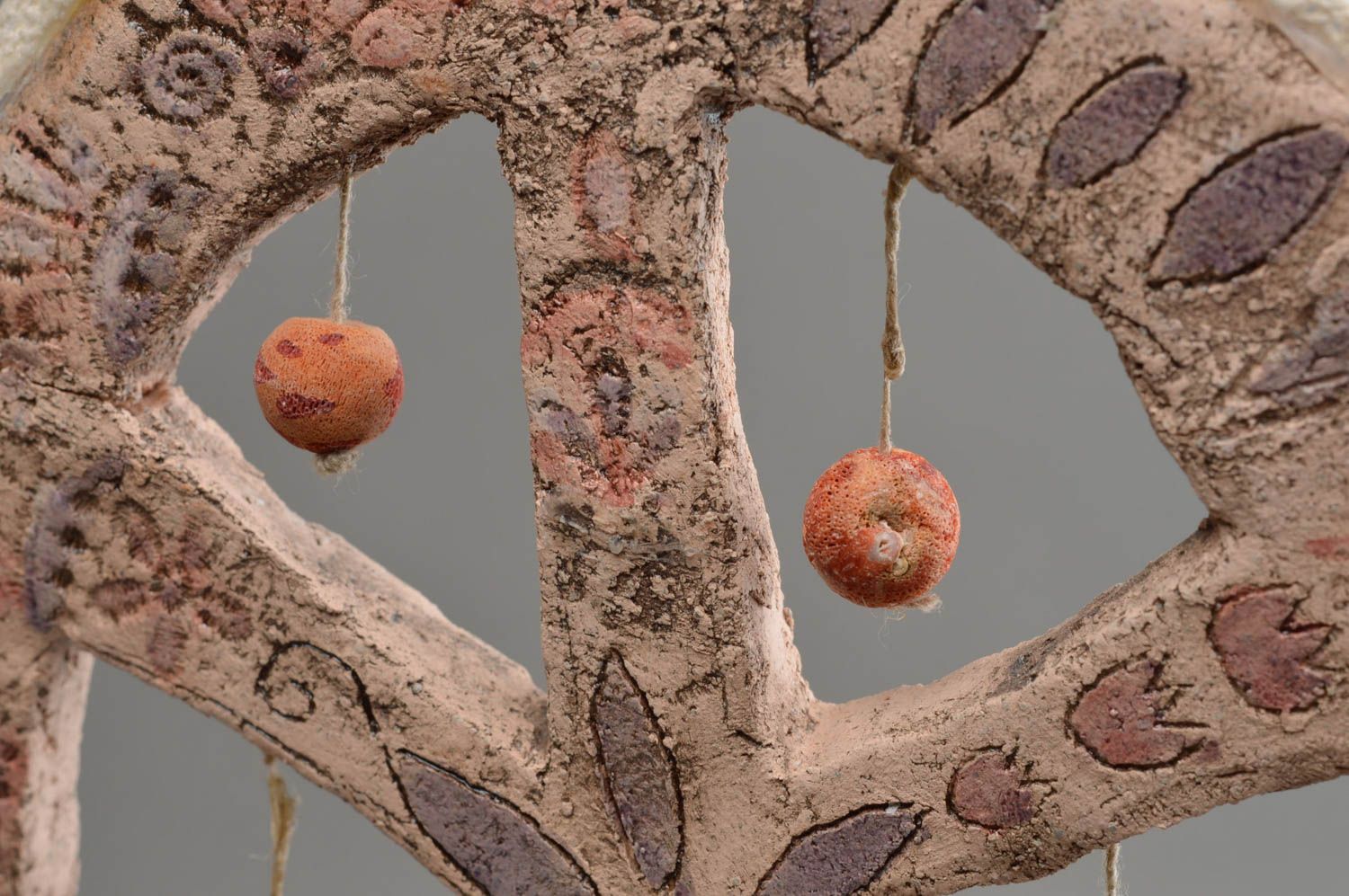 Handmade Statuette aus Ton in Form des Glücksbaums mit Spitze für Dekor foto 4