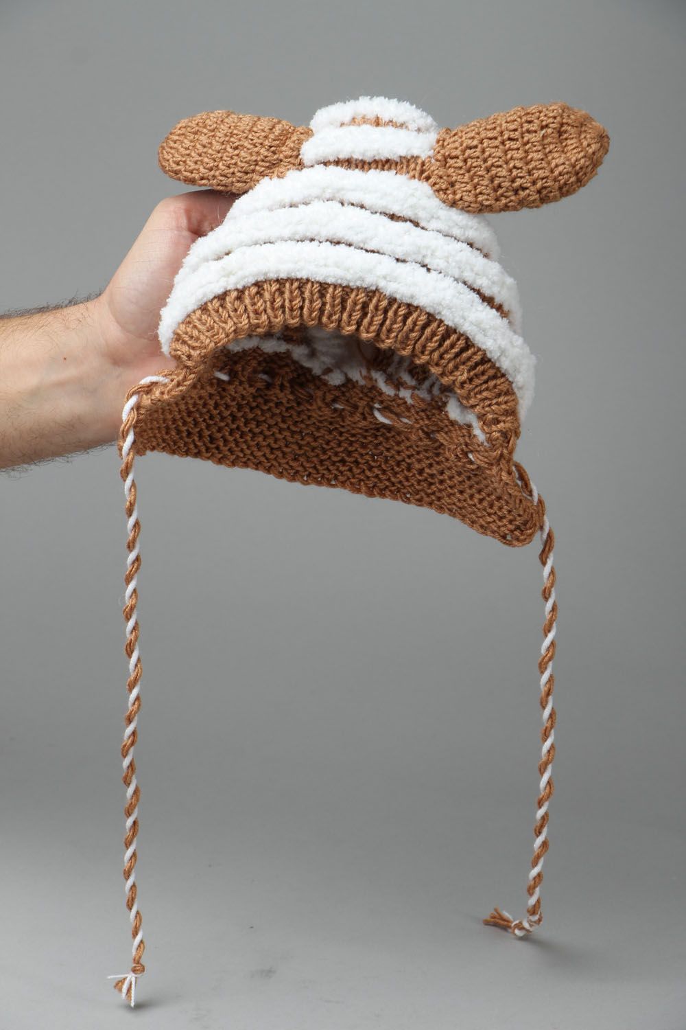 Bonnet tricoté en laine et fils acryliques photo 4