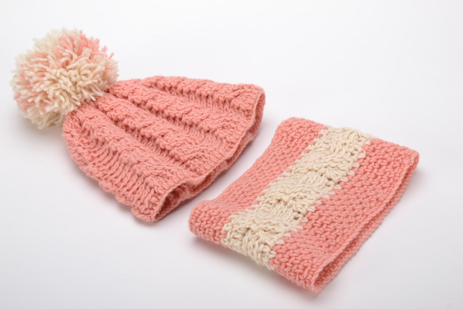 Bonnet et écharpe tricotés main originaux photo 3