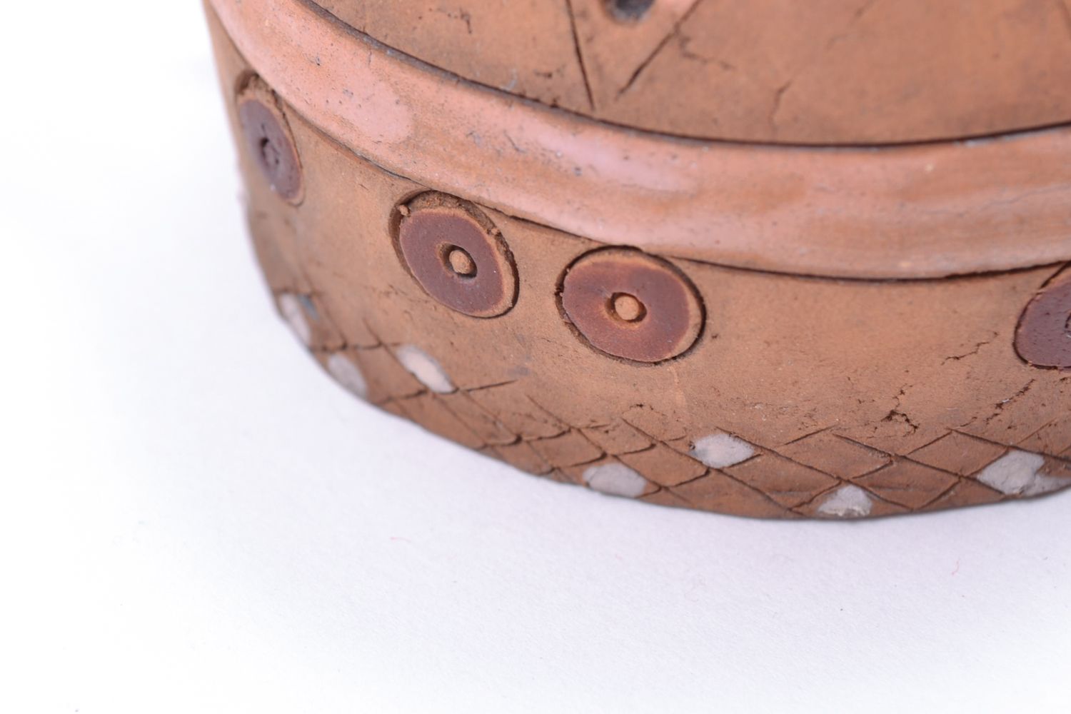 Глиняный колокольчик ручной работы с лентой подвеска  фото 4