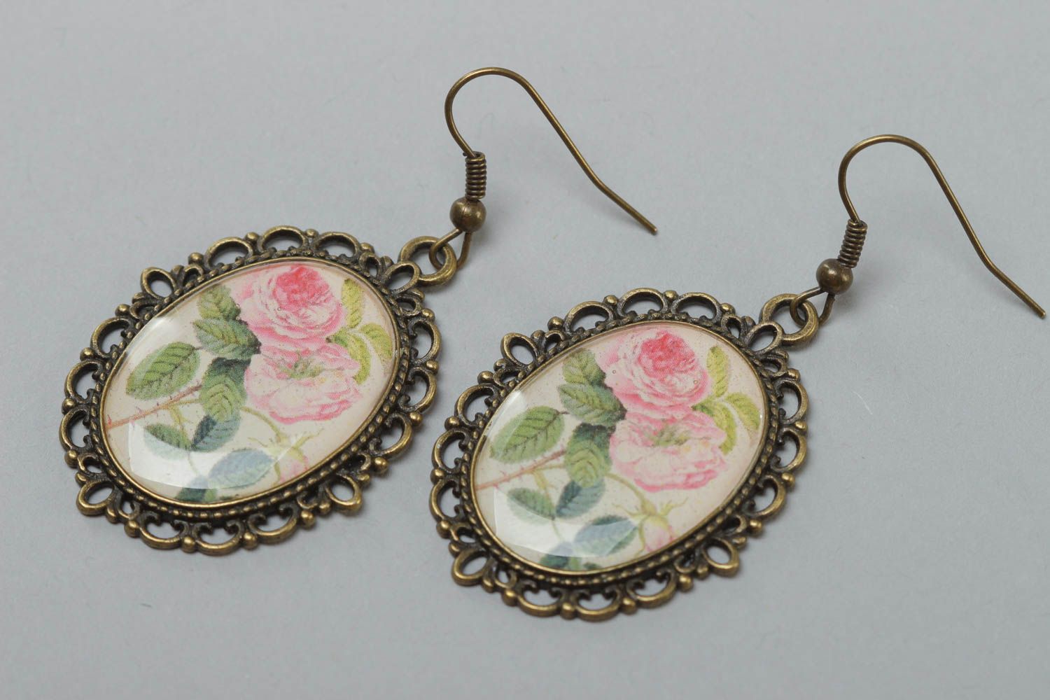 Beautiful vintage handmade glass glaze oval earrings with roses photo 2