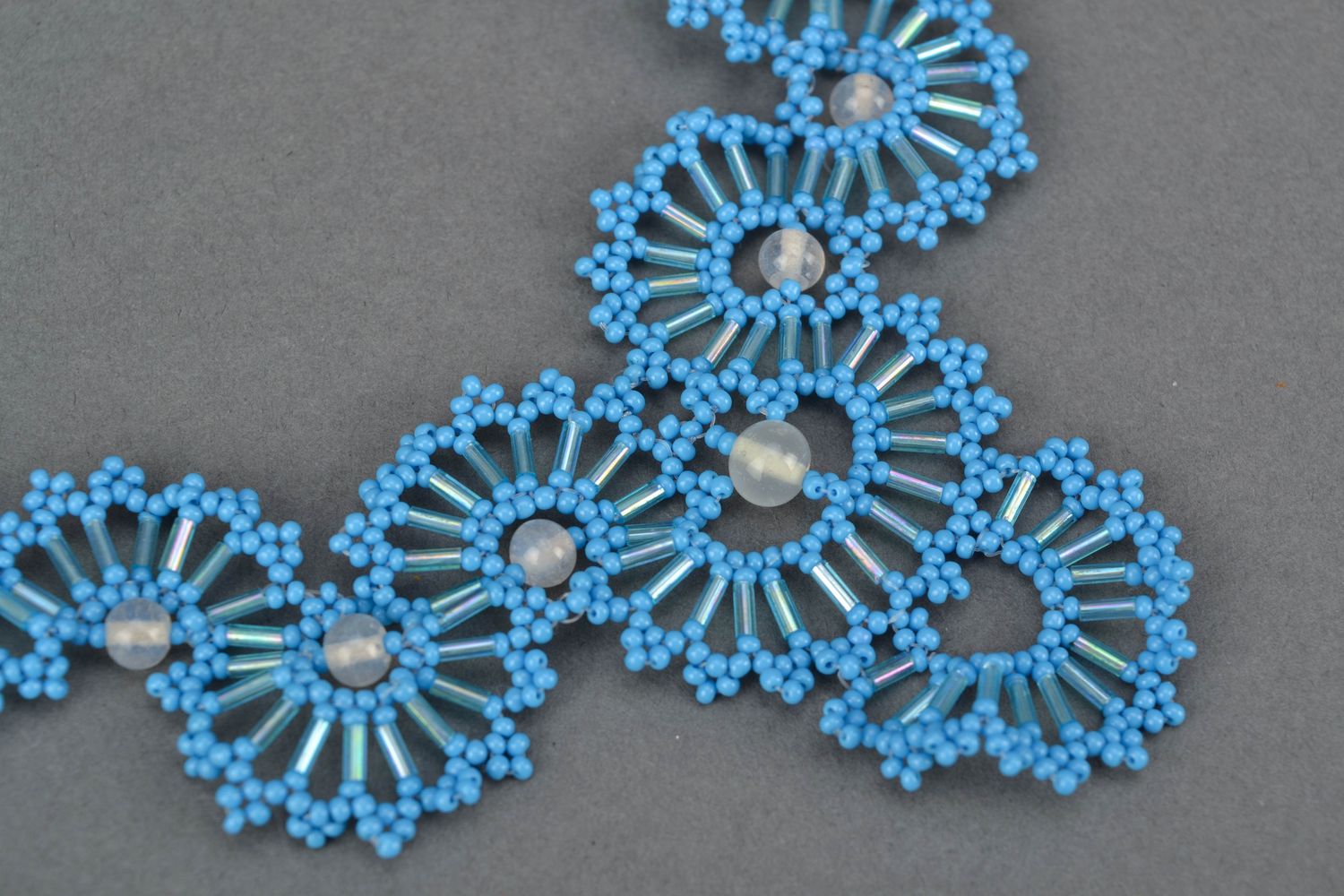 Blue lace beaded necklace photo 3
