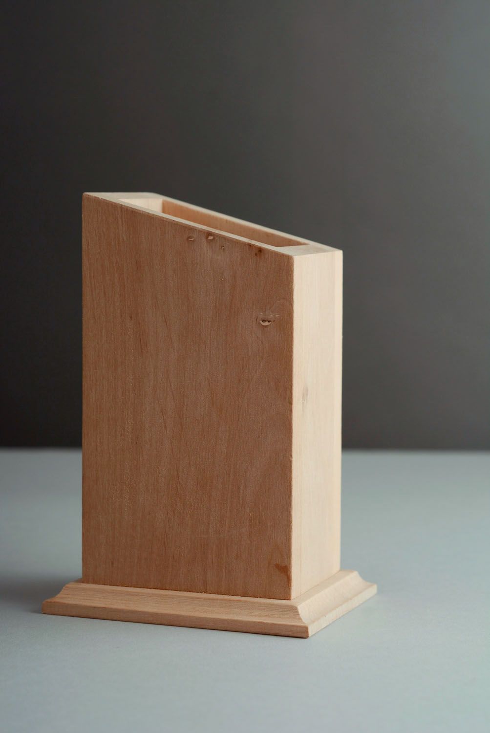 Wooden holder for stationery photo 1
