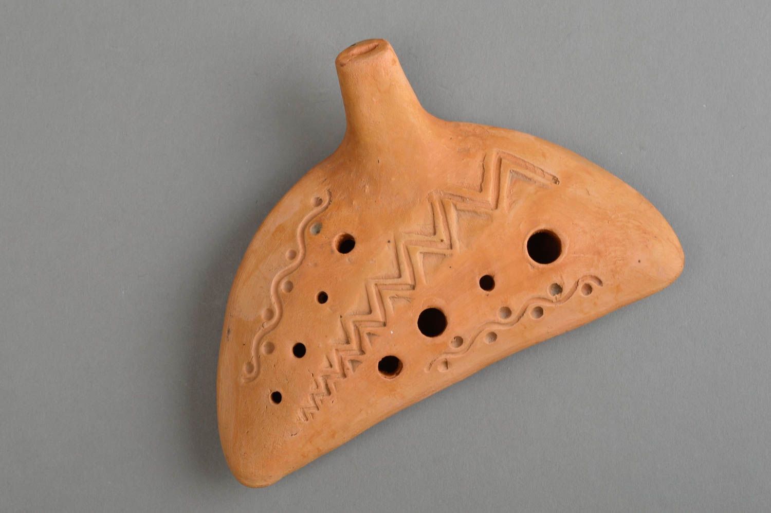 Sifflet en argile fait main original beige ocarina décoratif style ethnique photo 2