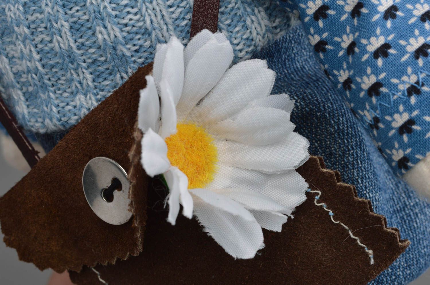 Poupée lièvre blanc en tissus vêtement bleu jouet original pour enfant photo 5