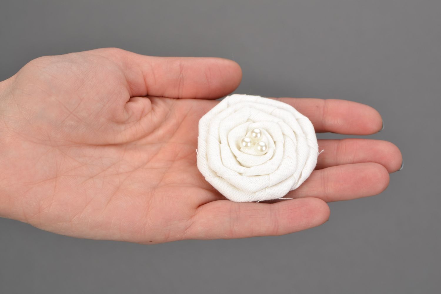 Handmade decorative large white fabric rose flowers with beads for DIY accessories photo 2