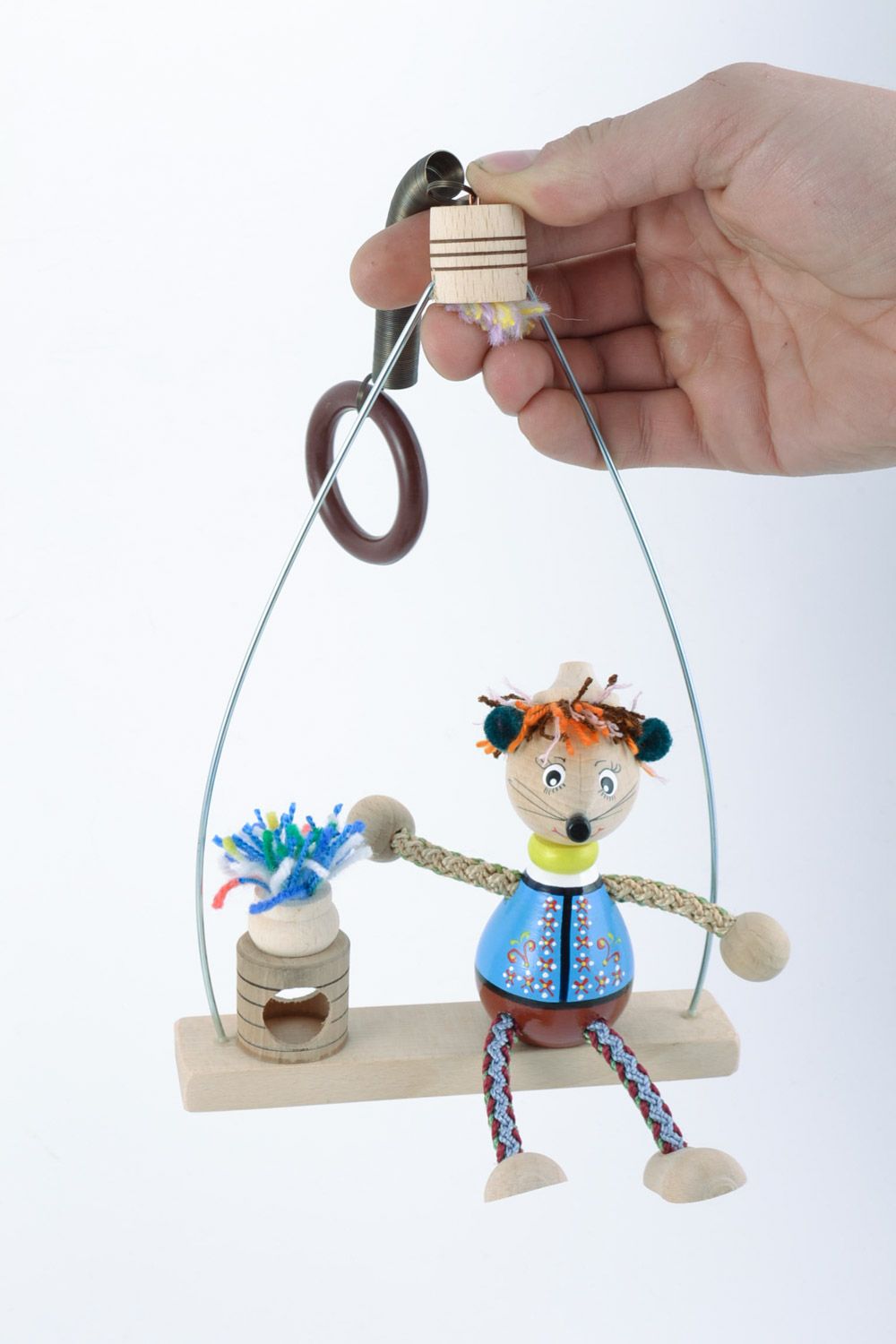 Handmade originelles buntes Holz Spielzeug Maus auf der Bank Geschenk für Kind foto 1