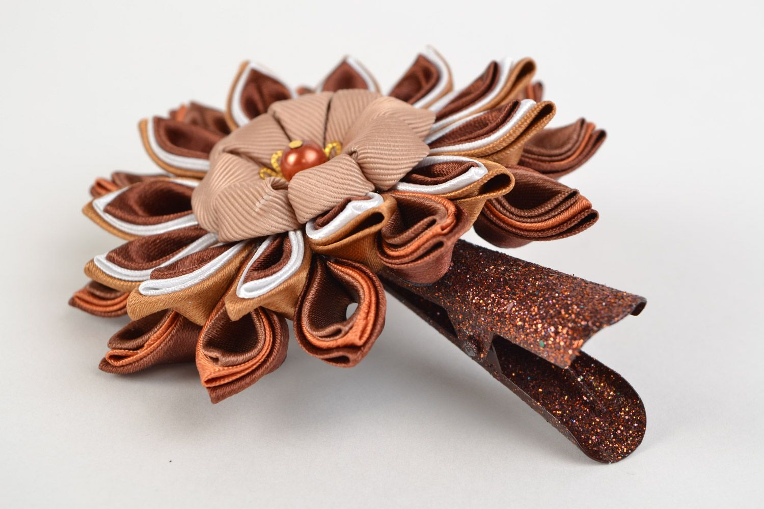Beautiful kanzashi flower hair clip hand made of satin and rep ribbons photo 2
