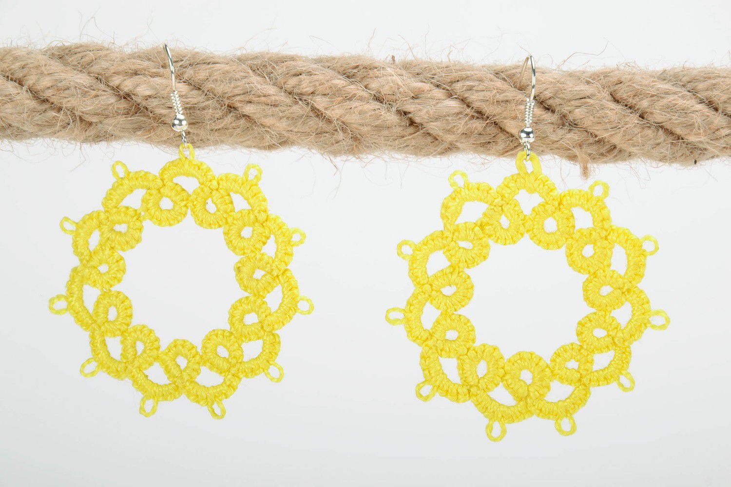 Earrings made from woven lace Little star photo 2