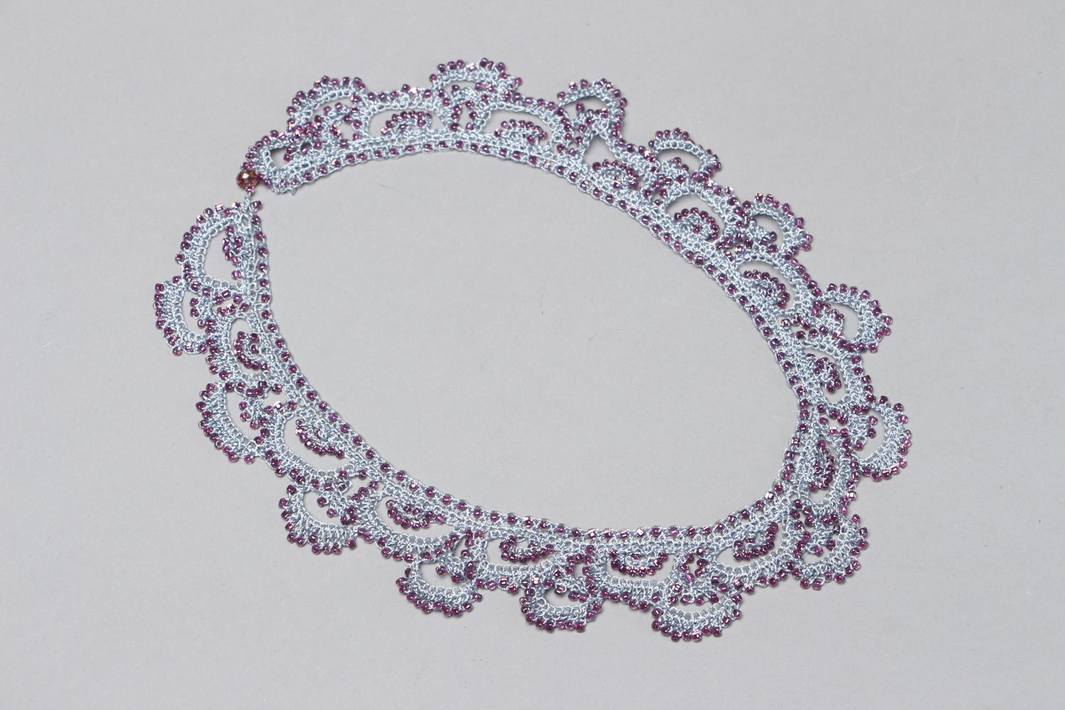 Light lacy crochet necklace photo 1