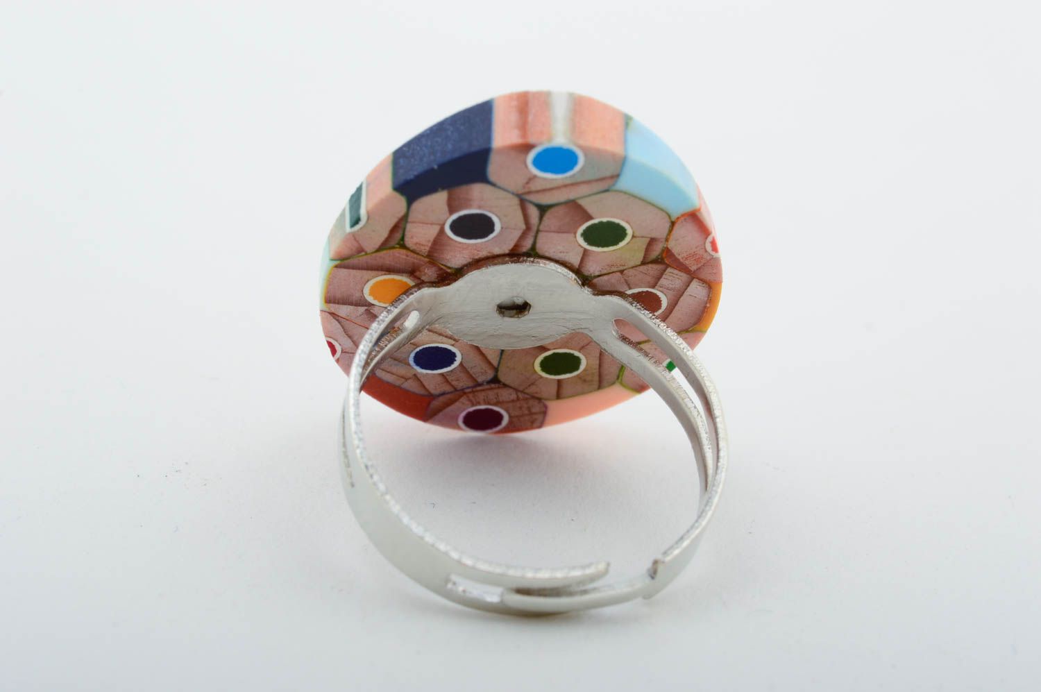 Перстень ручной работы кольцо из дерева овальное кольцо из карандашей авторское фото 5