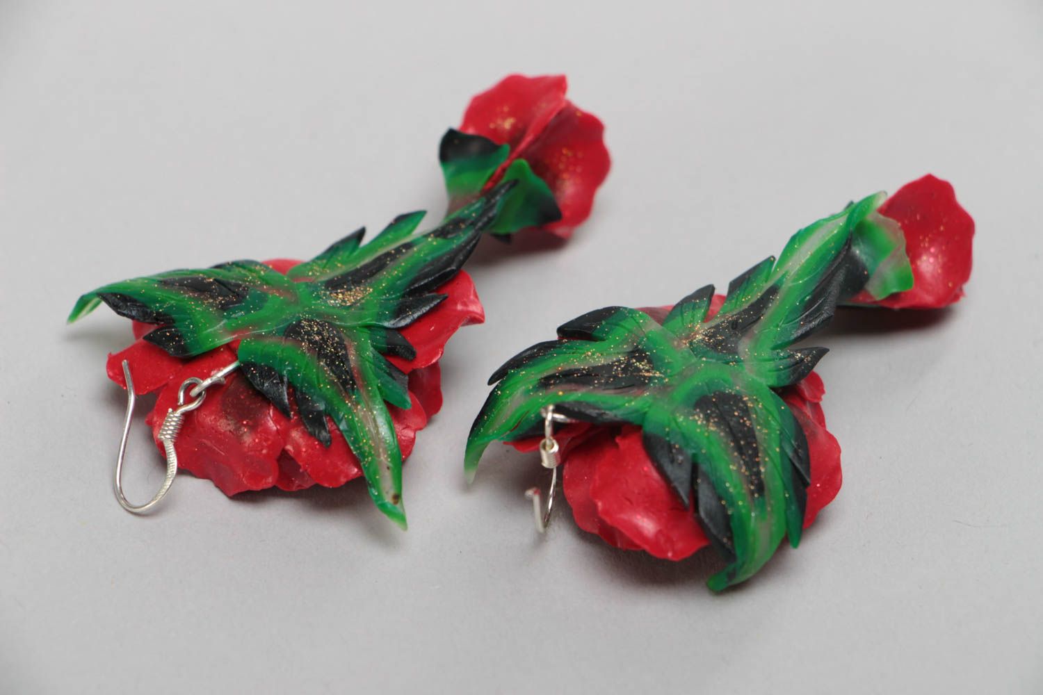 Handgemachte schöne rote lange Ohrringe Mohnblumen aus Polymer Ton Geschenk foto 4