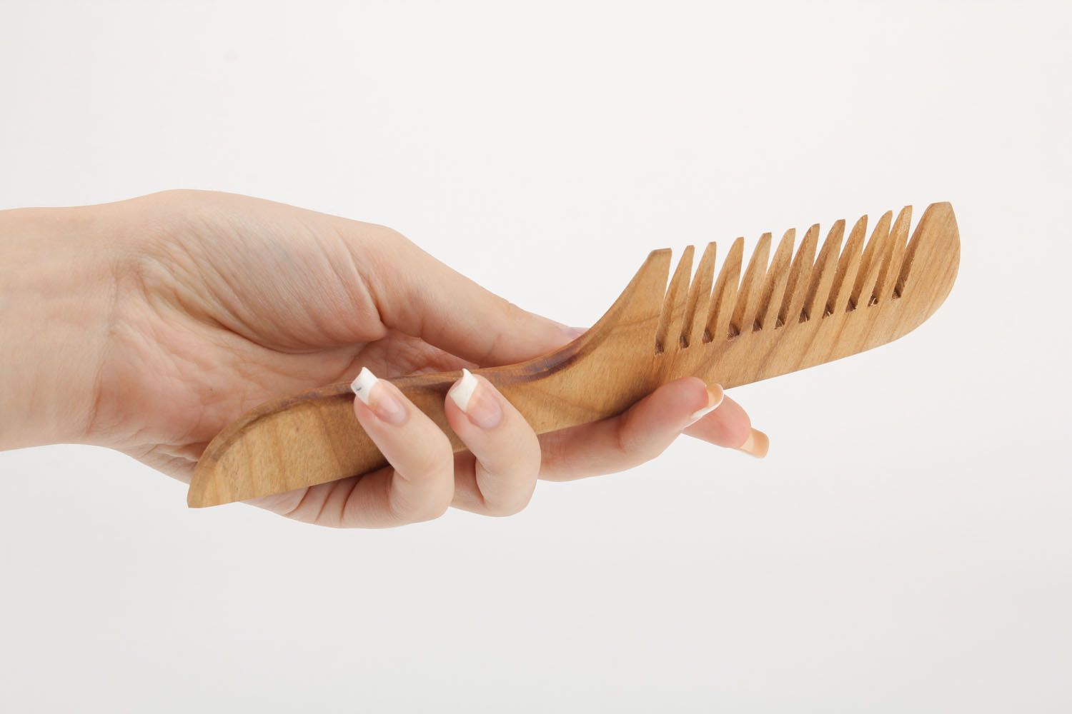 Wooden comb photo 4
