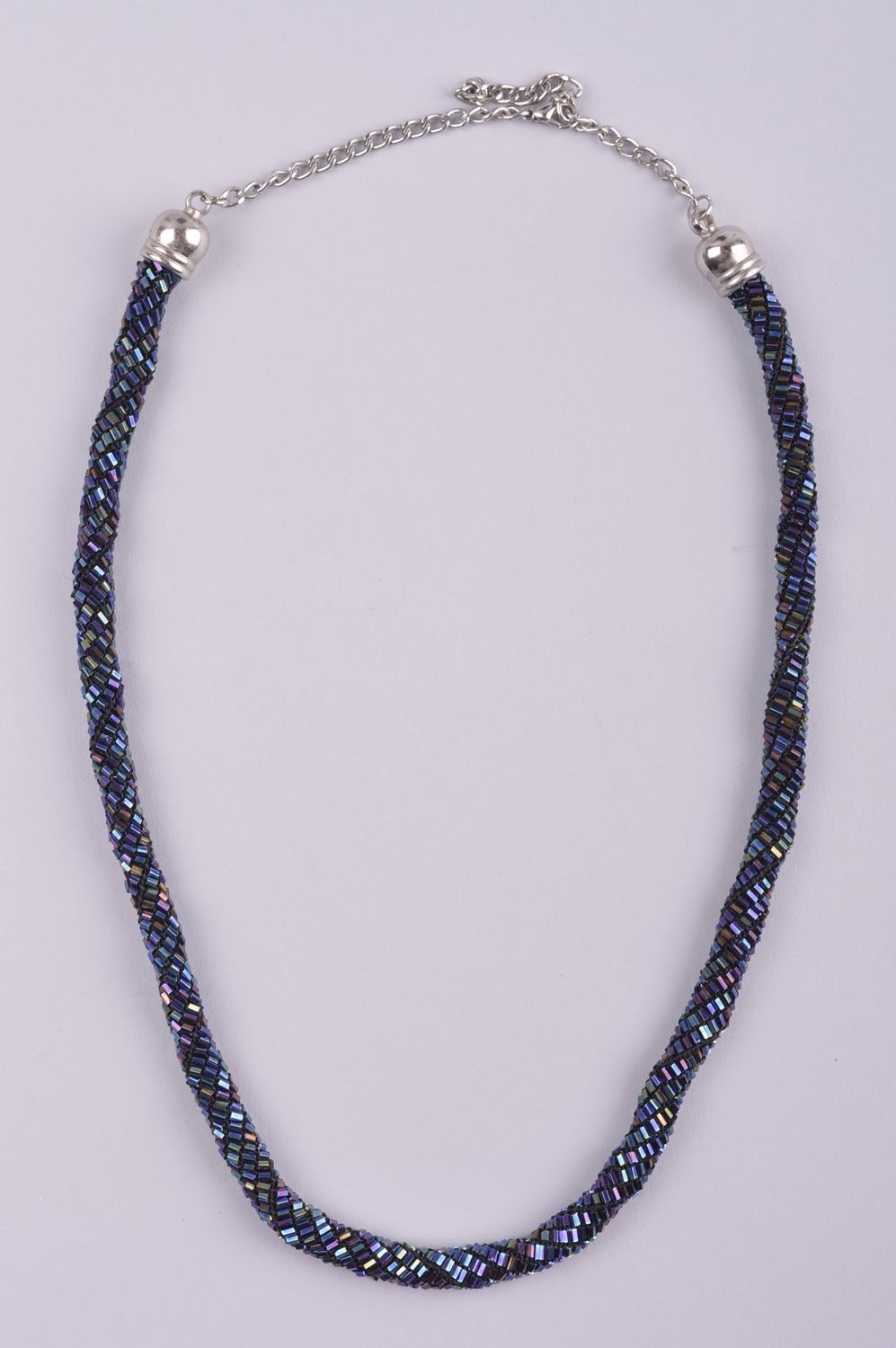 Колье из бисера ручной работы бисерный жгут авторское украшение темно-синее фото 3