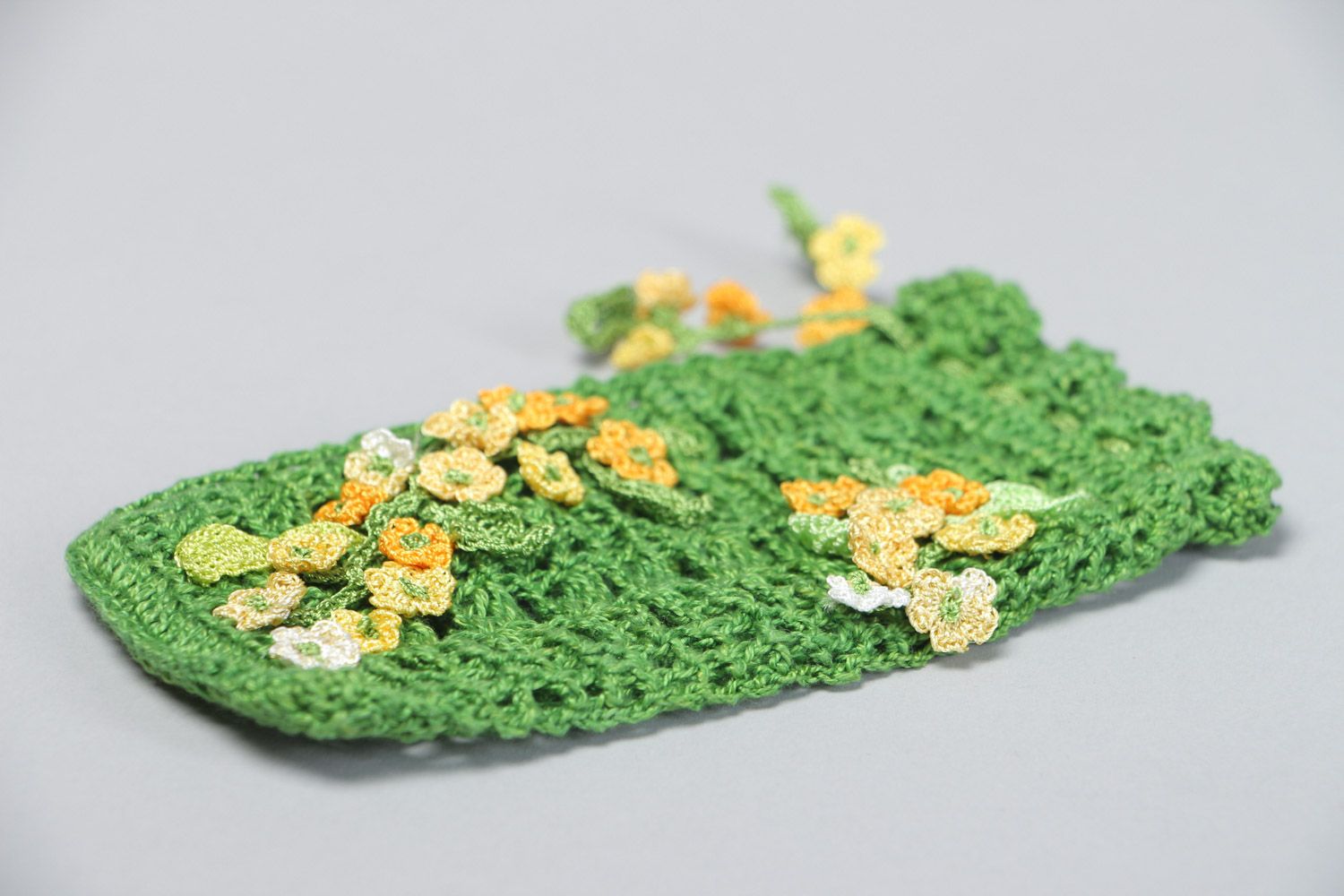 Handmade green crochet silk and cotton phone case with flowers photo 3