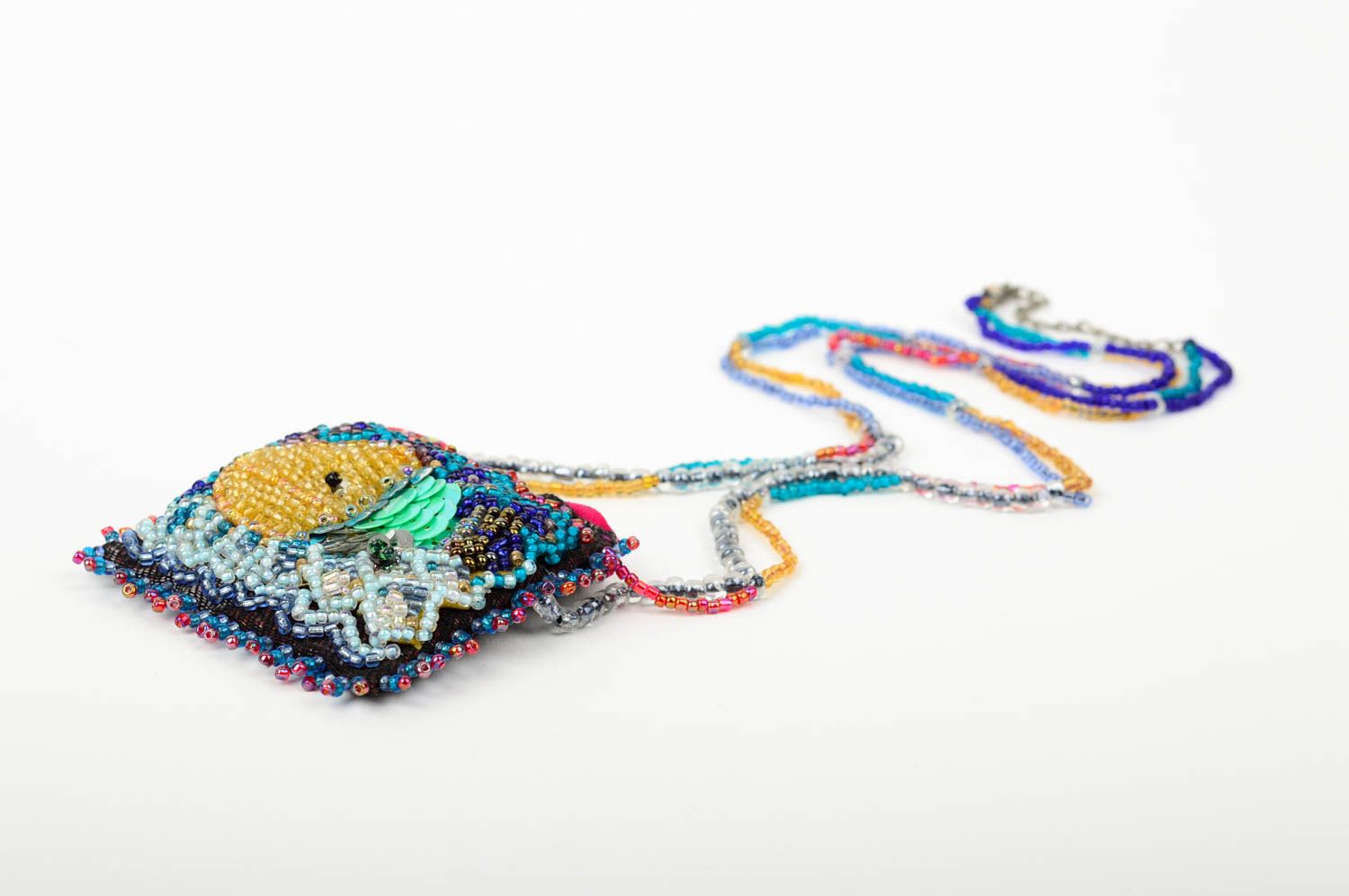 Pendentif en perles de rocaille Bijou fait main Sac multicolore Accessoire femme photo 5