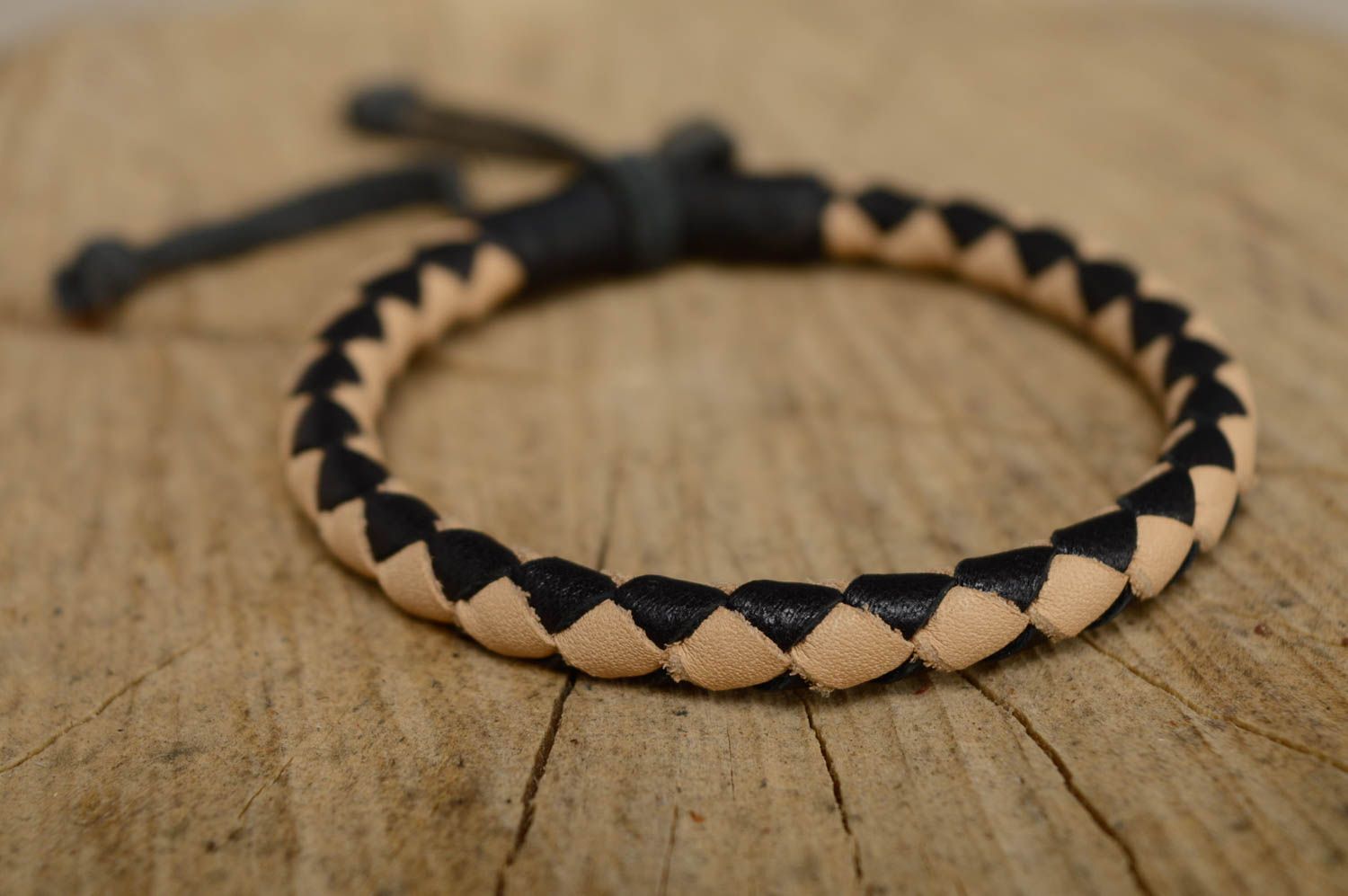 Thin woven leather bracelet with ties photo 3